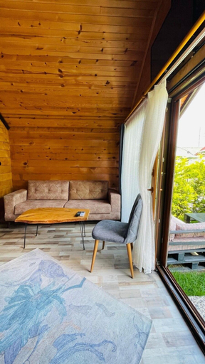 Bedroom 2, Adesa Bungalow Hotel, Izmit