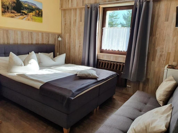 Bedroom 3, GÃ¤stehaus Hutweide, Erzgebirgskreis