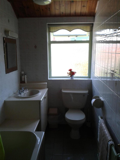 Bathroom 4, Overnight Stays Stockport, Stockport