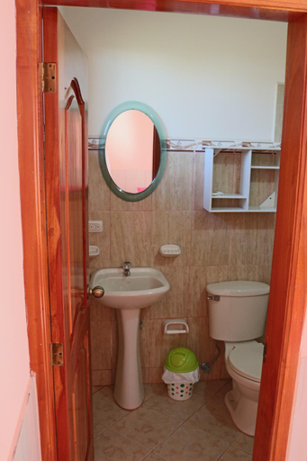 Bathroom 3, Cartago Bay, Isabela