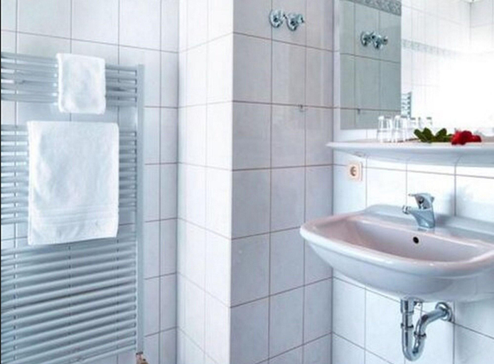 Bathroom 4, Hotel Landsknecht, Rhein-Sieg-Kreis