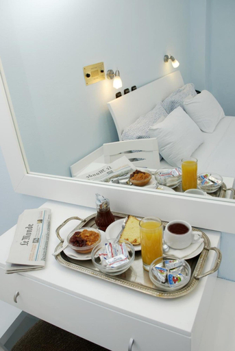 Food & Drinks 5, Hotel Galaxidi, Central Greece