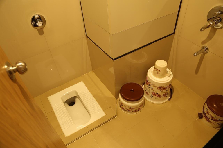 Bathroom 4, Hotel Madni Royale, Ajmer