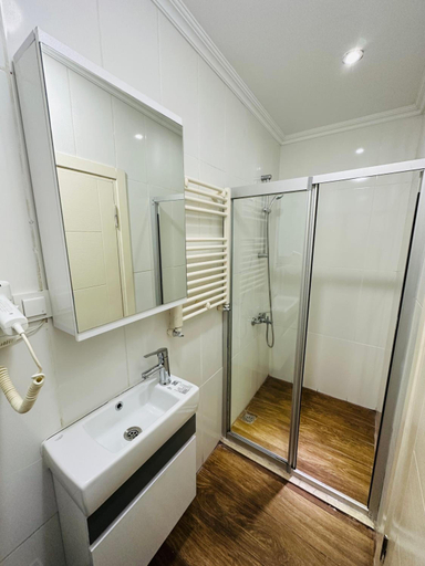 Bathroom 4, La Petite Maison, Fatih