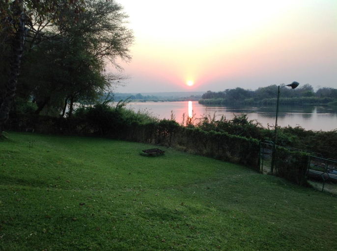 Others 5, Sundowner Lodge, Hwange