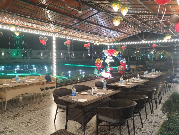 Food & Drinks 4, The Mystique Garden, Dhanbad