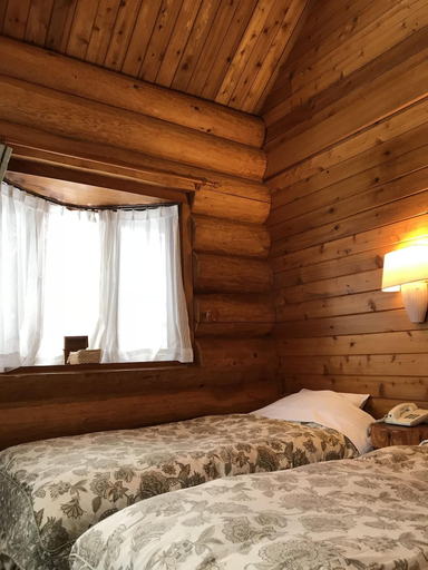 Bedroom 3, Mori No Log Hotel Kamloops, Shinano
