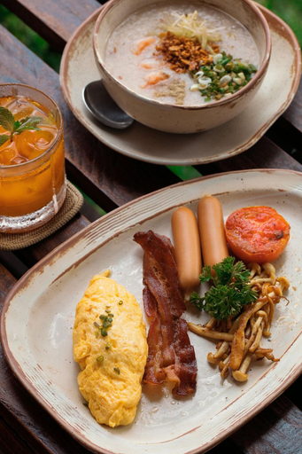 Food & Drinks 23