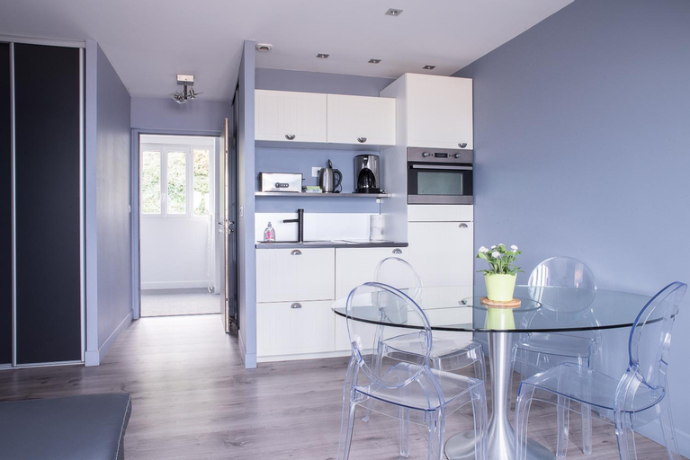 Dining Room 16