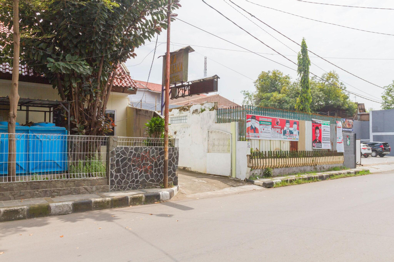 Formerly Reddoorz Near Pasar Pagi Cirebon 2, Cirebon