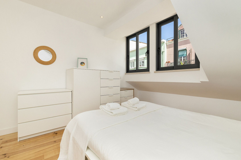 Bedroom 4, Belem Design 14 by Homing, Lisbon