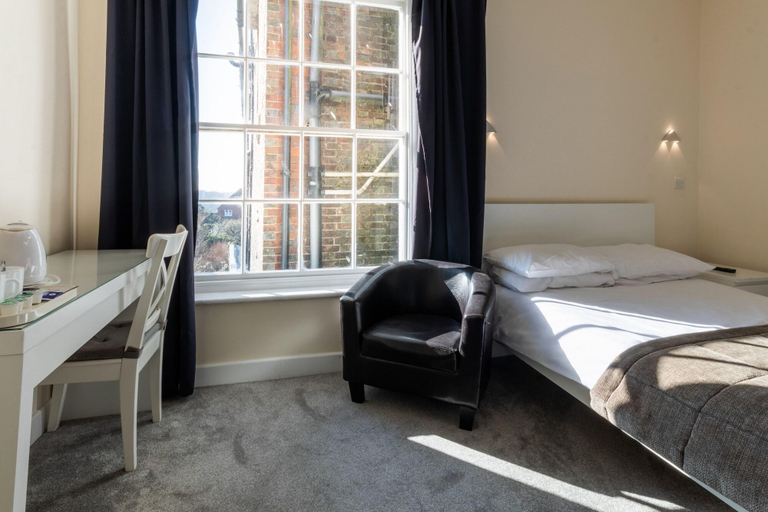 Bedroom 3, The George Hotel, East Sussex
