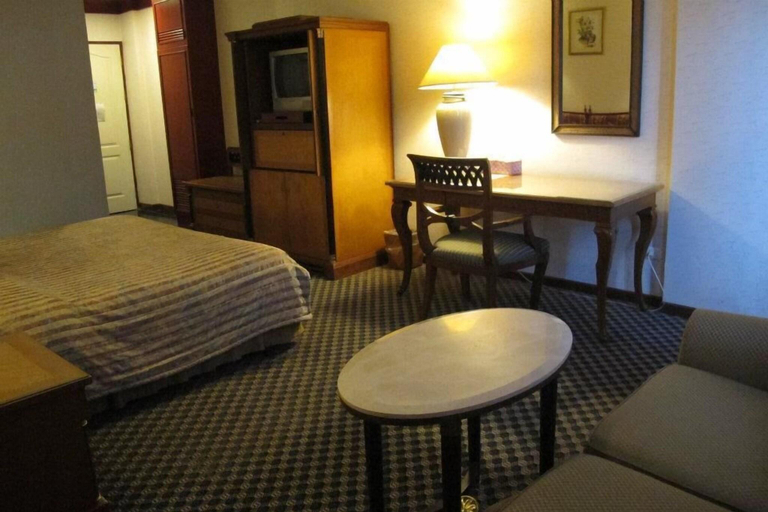Bedroom 3, Beverly Hill Park Hotel, Muang Nakhon Sawan