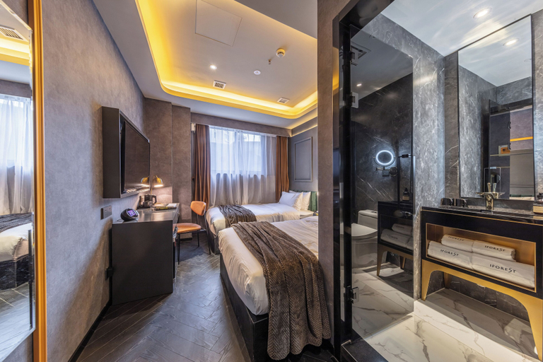A forest s hotel, Shanghai