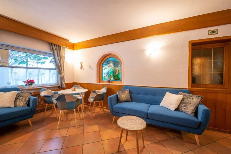 Public Area 3, Spires Hotel, Trento