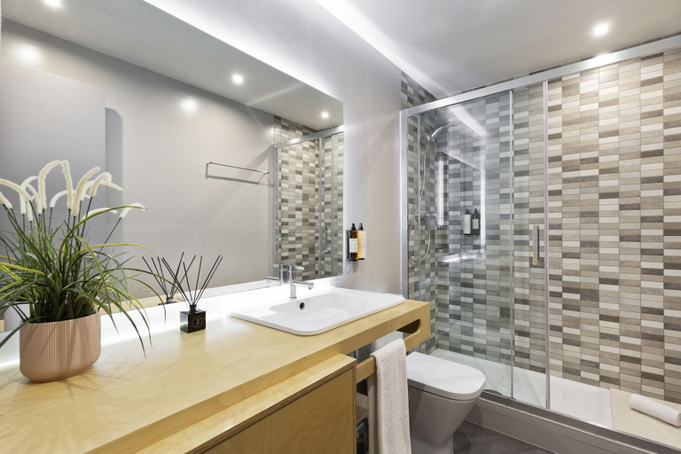 Bathroom 3, Sitges Group Blue and White, Barcelona