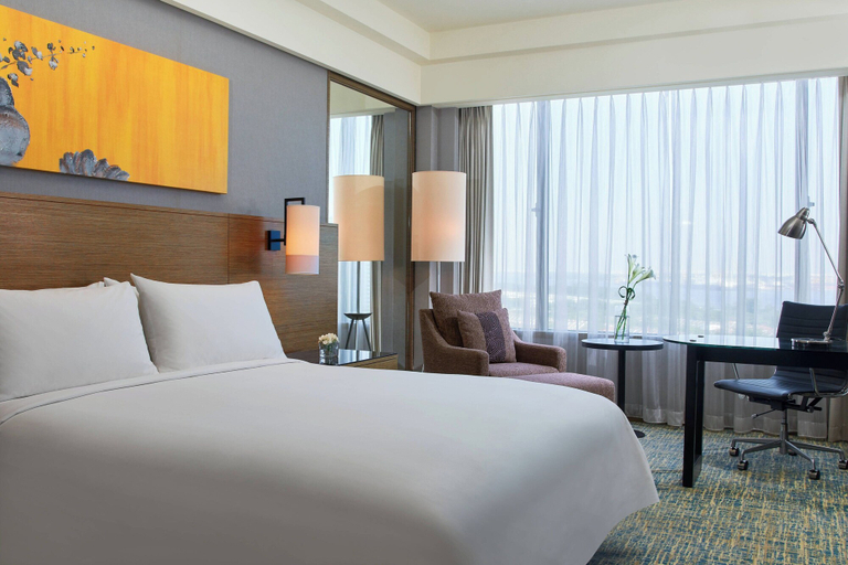 Bedroom 3, Renaissance Johor Bahru Hotel, Johor Bahru