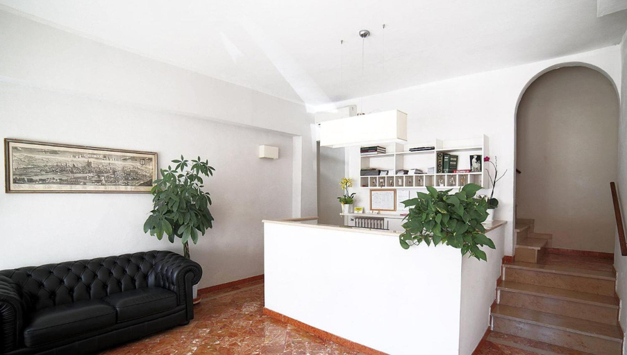 Public Area 2, Albergo Giugni, Prato