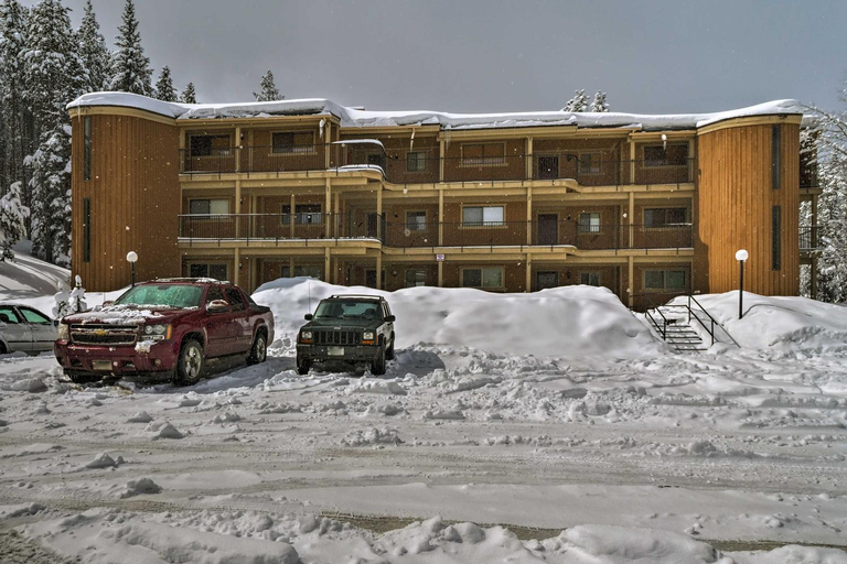 Winter Park Condo with Hot Tubs, 4 Mi to Ski Resort!, Grand