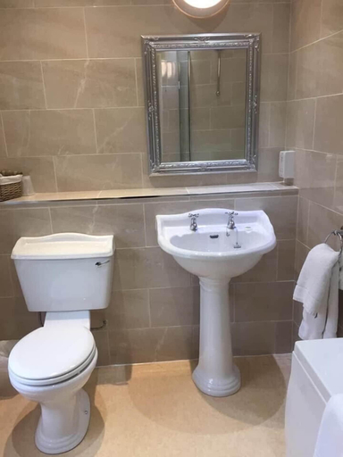 Bathroom 3, Hotel Rudyard, Staffordshire
