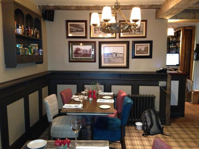 Food & Drinks 5, The Crown Pub Dining Rooms, Central Bedfordshire