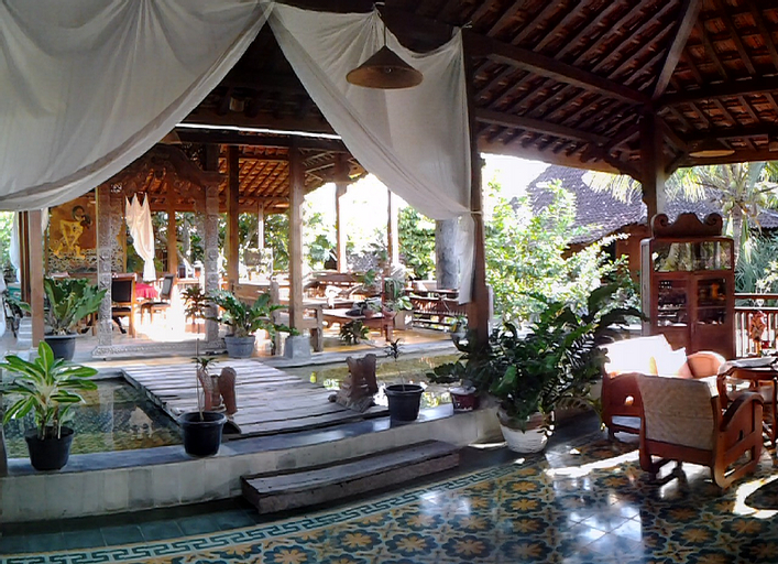 Food & Drinks 5, Puri Brata, Bantul