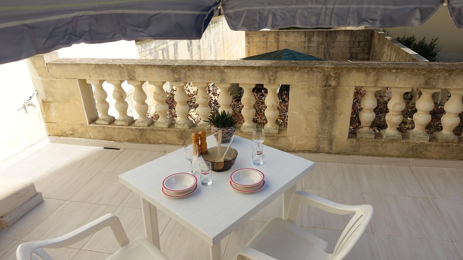 Balcony/terrace 2, Mamina's House