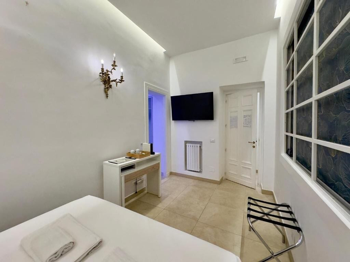 Bedroom 3, Primus Monti Suites, Rome