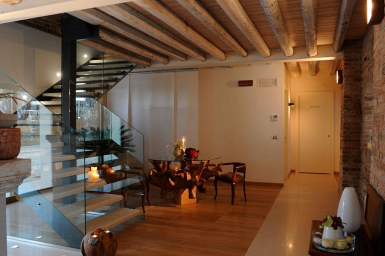 Public Area 2, Do Ciacole in Relais, Venezia