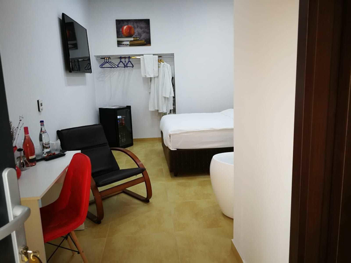 Bedroom 2, Poet Palace Bucharest, Municipiul Bucuresti