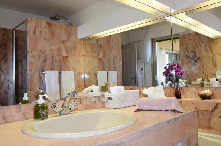 Bathroom 5, Villa Thalassa Art B B, Var