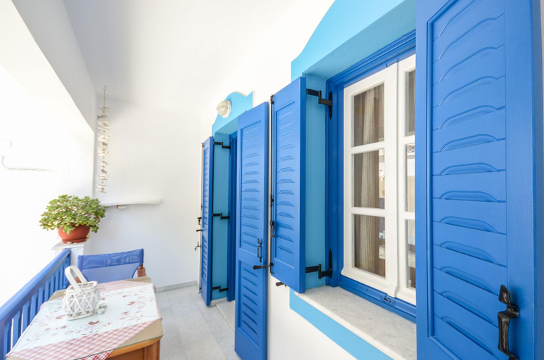 Bedroom 2, Antonia Studios, South Aegean