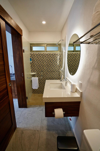 Bathroom 3, Hotel Puerto Sayulita, Compostela