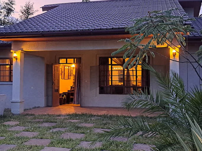 Exterior & Views 4, Enaiteru, Kasipul