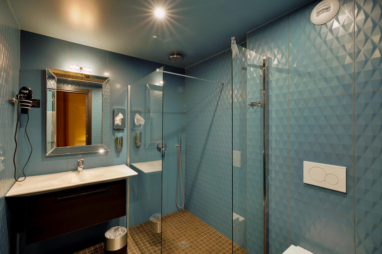 Bathroom 4, Villa Erizio - Bordeaux Centre, Gironde