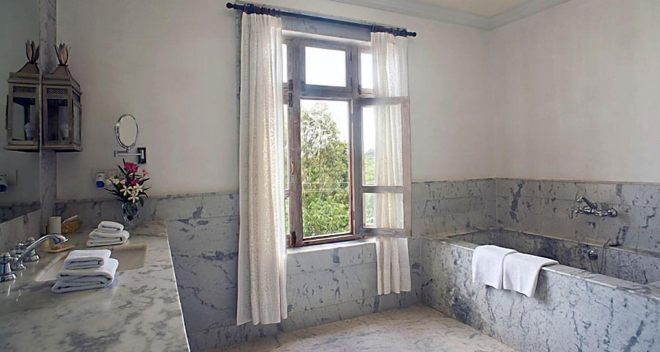 Bathroom, Bujera Fort, Udaipur