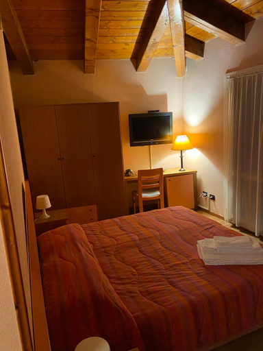 Bedroom 2, Hotel La Piazzetta, Bologna