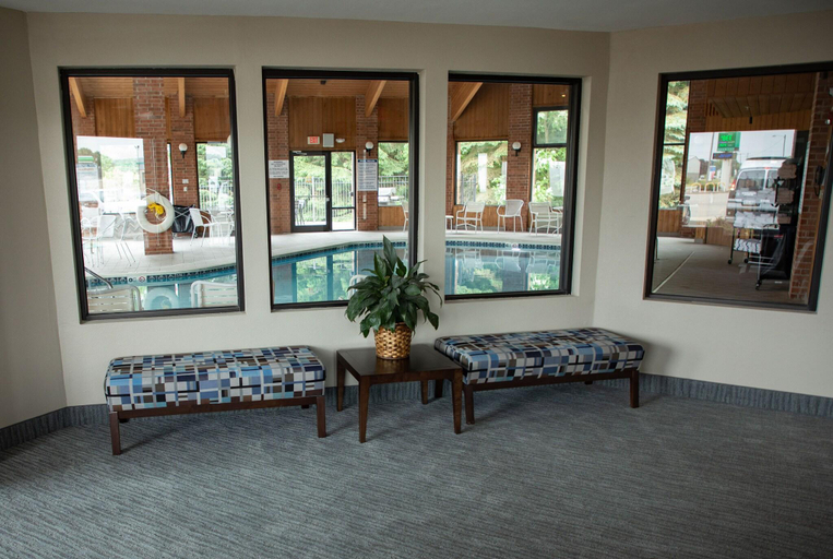 Public Area, Lomira Inn and Suites, Dodge
