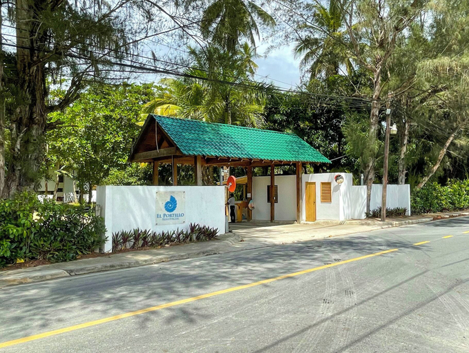 Exterior & Views 2, Beach Villa in El Portillo Sleeps 12, Las Terrenas