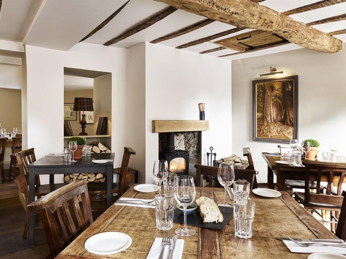 Food & Drinks, The Masons Arms, Gloucestershire