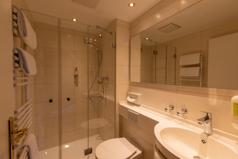 Bathroom 3, Parkhotel, Ravensburg
