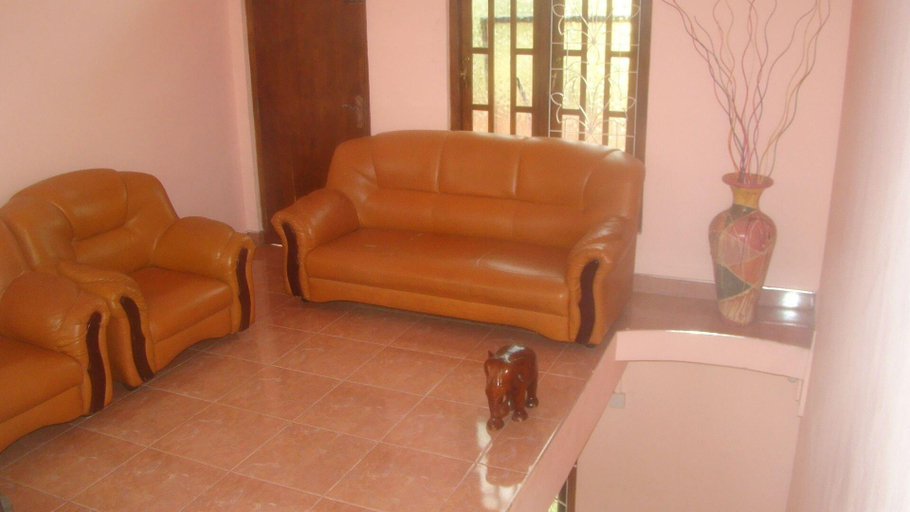Public Area 2, Rajadhani Rest, N. Palatha Central
