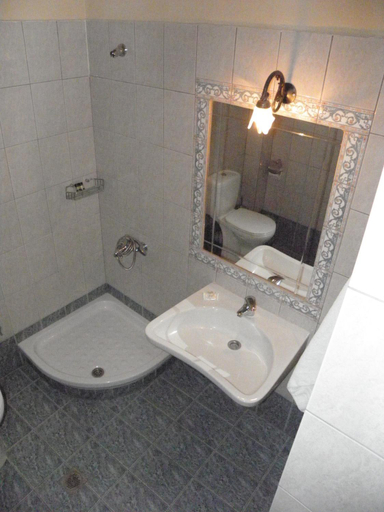 Bathroom 3, Casa Mare, West Macedonia