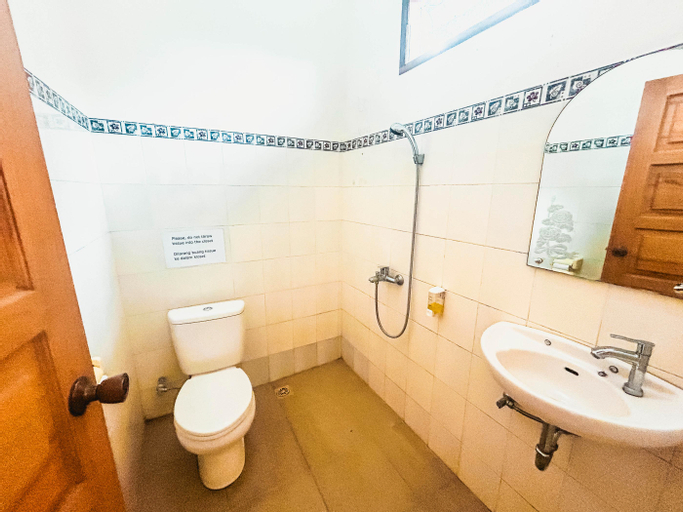 Bathroom 5