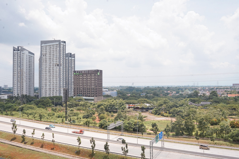 Good Choice and Homey 2BR Apartment at Sky House BSD By Travelio, Tangerang