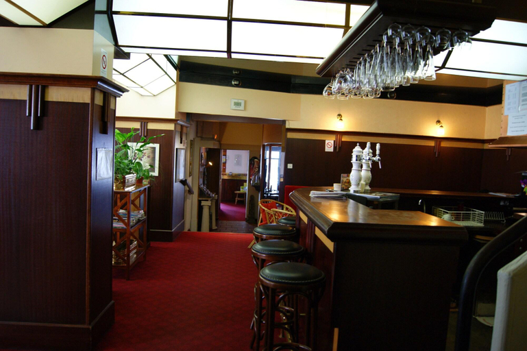 Food & Drinks 5, Ha Tel Saint Pierre, Manche