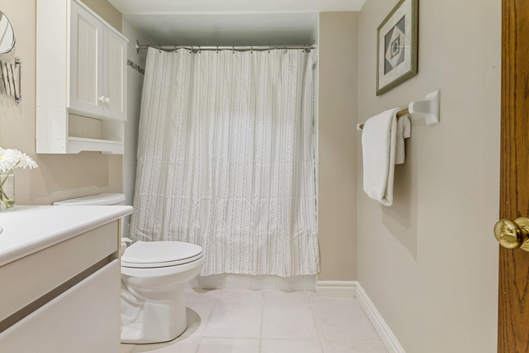 Bathroom 3, Sierra Lane Condos, Grey