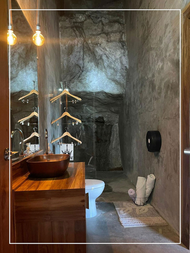 Bathroom 3, Destino Hotel & Hot Springs Day Pass, Bagaces