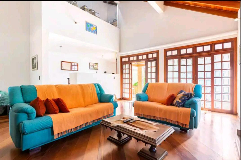 2, Casa em Cotia, Cotia