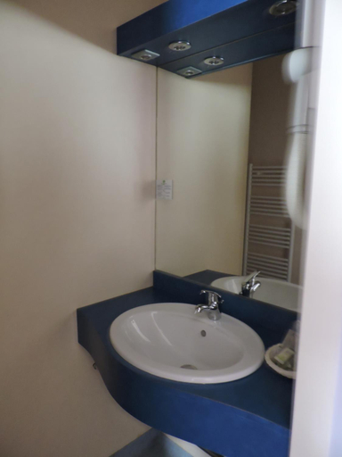 Bathroom 4